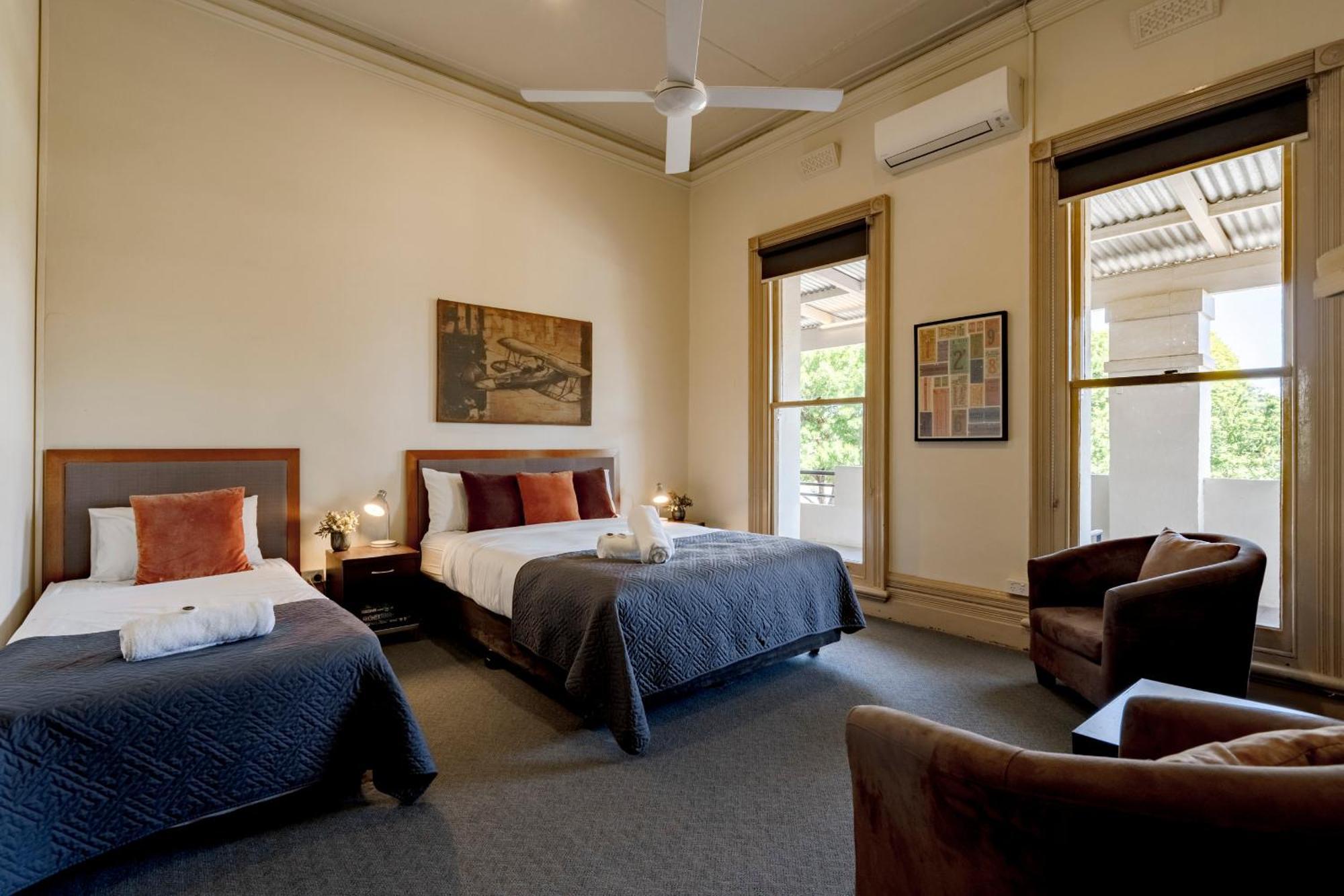 מנספילד Delatite Hotel מראה חיצוני תמונה