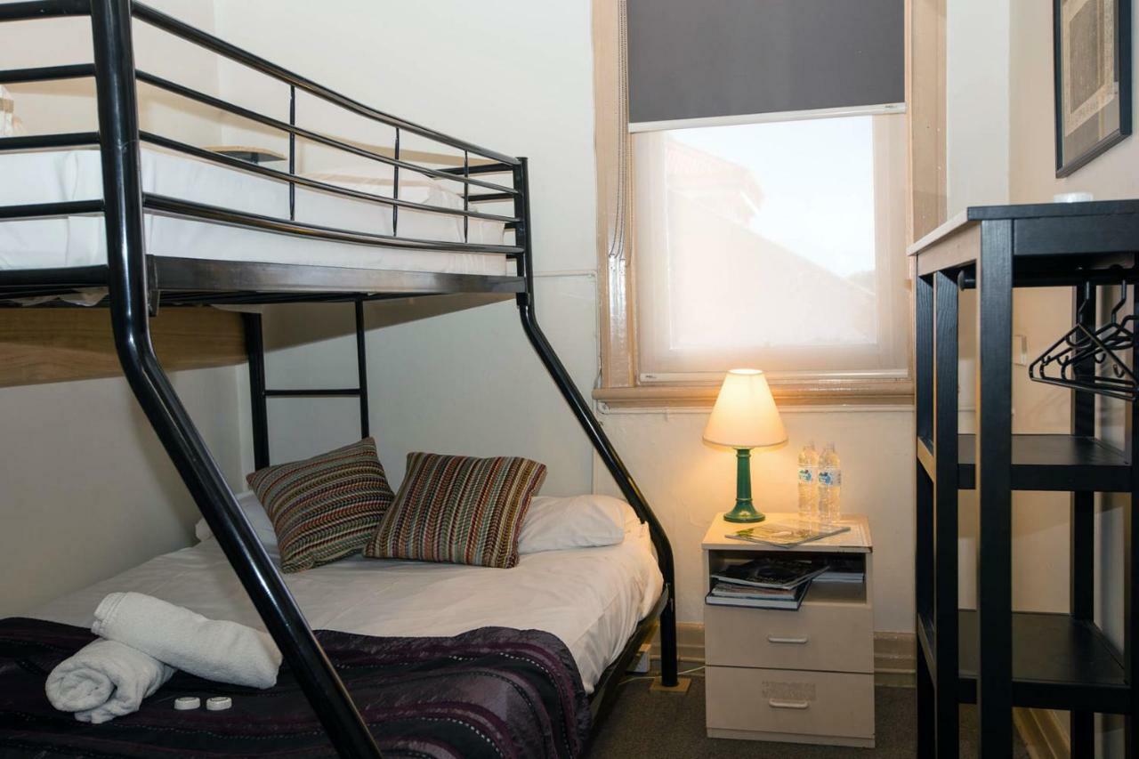 מנספילד Delatite Hotel מראה חיצוני תמונה